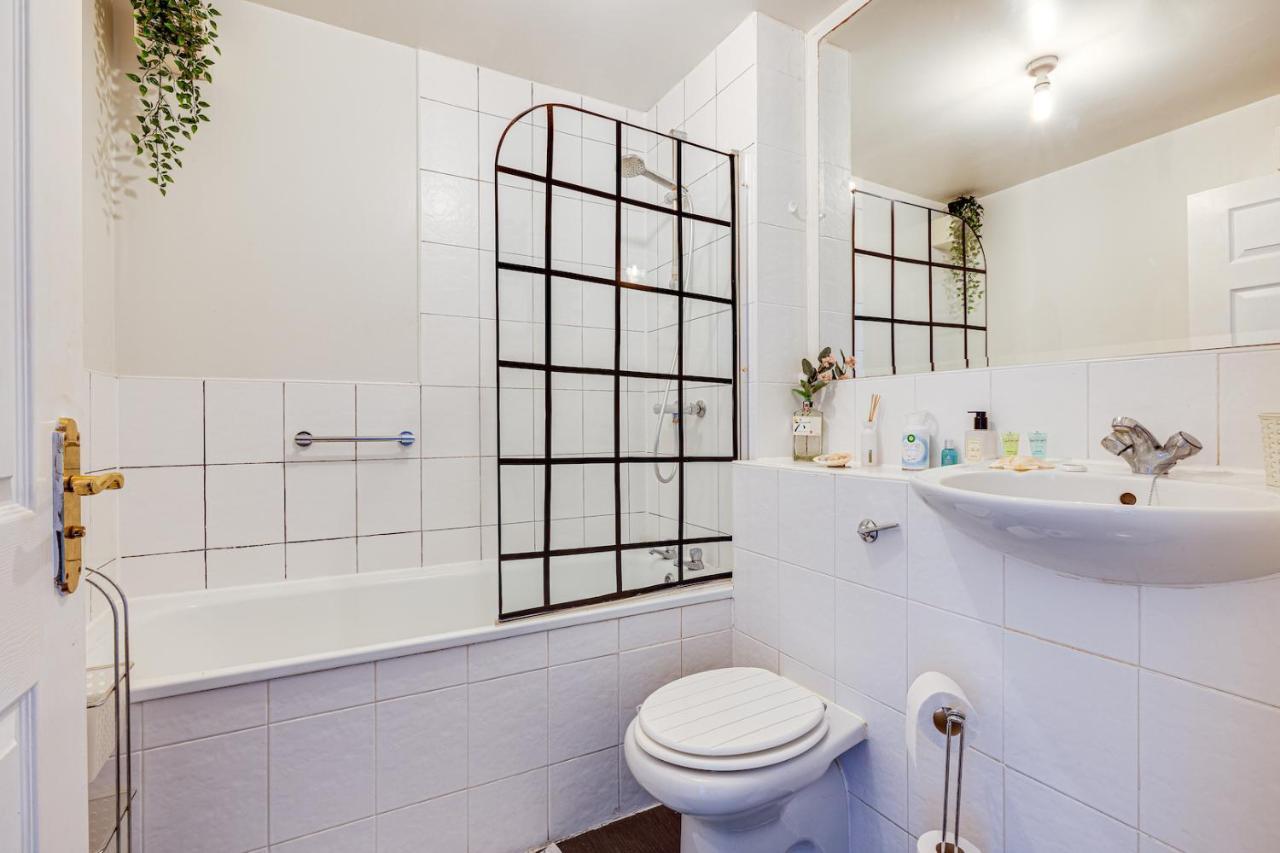 Cosy 2Br Modern Apt With Free Parking Λίβερπουλ Εξωτερικό φωτογραφία